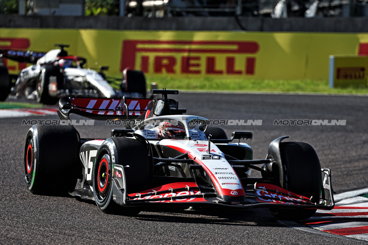GP GIAPPONE, Kevin Magnussen (DEN) Haas VF-23.

24.09.2023. Formula 1 World Championship, Rd 17, Japanese Grand Prix, Suzuka, Japan, Gara Day.

- www.xpbimages.com, EMail: requests@xpbimages.com © Copyright: Moy / XPB Images