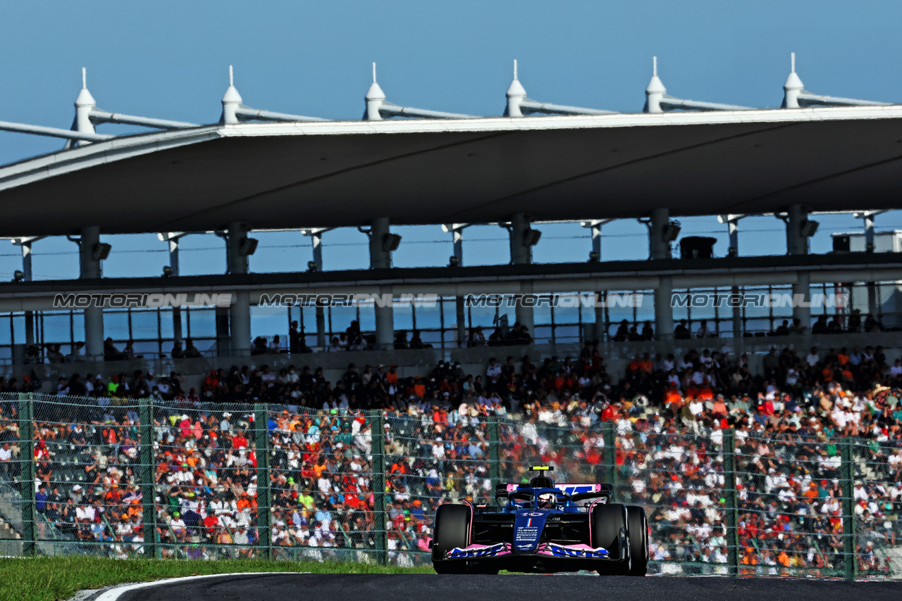 GP GIAPPONE, Pierre Gasly (FRA) Alpine F1 Team A523.

24.09.2023. Formula 1 World Championship, Rd 17, Japanese Grand Prix, Suzuka, Japan, Gara Day.

 - www.xpbimages.com, EMail: requests@xpbimages.com © Copyright: Coates / XPB Images