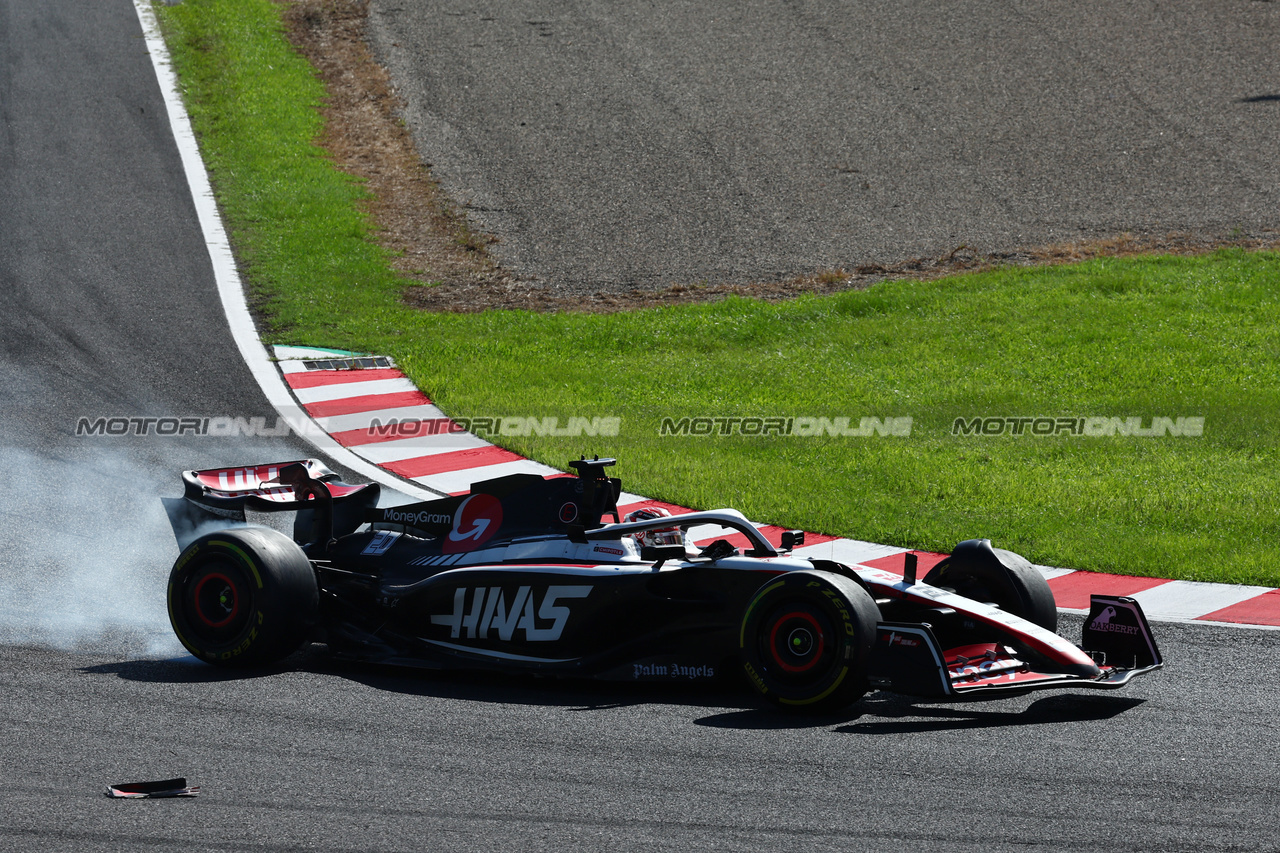 GP GIAPPONE, Kevin Magnussen (DEN) Haas VF-23.

24.09.2023. Formula 1 World Championship, Rd 17, Japanese Grand Prix, Suzuka, Japan, Gara Day.

 - www.xpbimages.com, EMail: requests@xpbimages.com © Copyright: Coates / XPB Images