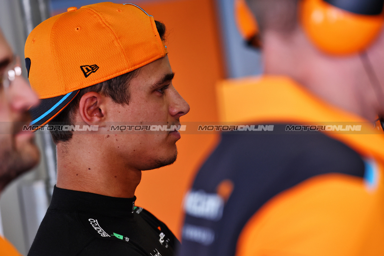 GP GIAPPONE, Lando Norris (GBR) McLaren.

24.09.2023. Formula 1 World Championship, Rd 17, Japanese Grand Prix, Suzuka, Japan, Gara Day.

- www.xpbimages.com, EMail: requests@xpbimages.com © Copyright: Batchelor / XPB Images