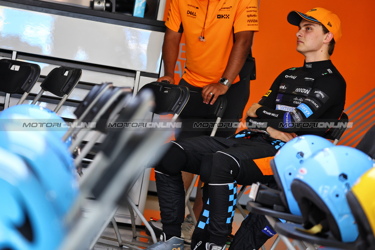 GP GIAPPONE, Oscar Piastri (AUS) McLaren.

24.09.2023. Formula 1 World Championship, Rd 17, Japanese Grand Prix, Suzuka, Japan, Gara Day.

- www.xpbimages.com, EMail: requests@xpbimages.com © Copyright: Batchelor / XPB Images