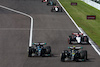 GP GIAPPONE, George Russell (GBR) Mercedes AMG F1 W14 e team mate Lewis Hamilton (GBR) Mercedes AMG F1 W14 battle for position.
24.09.2023. Formula 1 World Championship, Rd 17, Japanese Grand Prix, Suzuka, Japan, Gara Day.
- www.xpbimages.com, EMail: requests@xpbimages.com © Copyright: Batchelor / XPB Images