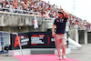 GP GIAPPONE, Yuki Tsunoda (JPN) AlphaTauri on the drivers' parade.
24.09.2023. Formula 1 World Championship, Rd 17, Japanese Grand Prix, Suzuka, Japan, Gara Day.
 - www.xpbimages.com, EMail: requests@xpbimages.com © Copyright: Coates / XPB Images