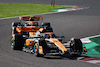 GP GIAPPONE, Oscar Piastri (AUS) McLaren MCL60 davanti a team mate Lando Norris (GBR) McLaren MCL60.
24.09.2023. Formula 1 World Championship, Rd 17, Japanese Grand Prix, Suzuka, Japan, Gara Day.
- www.xpbimages.com, EMail: requests@xpbimages.com © Copyright: Moy / XPB Images