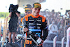 GP GIAPPONE, Oscar Piastri (AUS) McLaren celebrates his third position on the podium.
24.09.2023. Formula 1 World Championship, Rd 17, Japanese Grand Prix, Suzuka, Japan, Gara Day.
- www.xpbimages.com, EMail: requests@xpbimages.com © Copyright: Moy / XPB Images