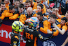 GP GIAPPONE, Oscar Piastri (AUS) McLaren celebrates his third position with the team in parc ferme.
24.09.2023. Formula 1 World Championship, Rd 17, Japanese Grand Prix, Suzuka, Japan, Gara Day.
- www.xpbimages.com, EMail: requests@xpbimages.com © Copyright: Moy / XPB Images