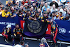 GP GIAPPONE, Gara winner Max Verstappen (NLD) Red Bull Racing celebrates winning the Constructors' Championship with the team in parc ferme.
24.09.2023. Formula 1 World Championship, Rd 17, Japanese Grand Prix, Suzuka, Japan, Gara Day.
- www.xpbimages.com, EMail: requests@xpbimages.com © Copyright: Moy / XPB Images