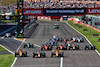 GP GIAPPONE, (L to R): Oscar Piastri (AUS) McLaren MCL60; Max Verstappen (NLD) Red Bull Racing RB19; e Lando Norris (GBR) McLaren MCL60 lead at the partenza of the race.
24.09.2023. Formula 1 World Championship, Rd 17, Japanese Grand Prix, Suzuka, Japan, Gara Day.
- www.xpbimages.com, EMail: requests@xpbimages.com © Copyright: Batchelor / XPB Images