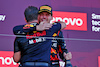 GP GIAPPONE, vincitore Max Verstappen (NLD) Red Bull Racing celebrates on the podium with Christian Horner (GBR) Red Bull Racing Team Principal.
24.09.2023. Formula 1 World Championship, Rd 17, Japanese Grand Prix, Suzuka, Japan, Gara Day.
 - www.xpbimages.com, EMail: requests@xpbimages.com © Copyright: Coates / XPB Images