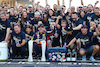 GP GIAPPONE, Max Verstappen (NLD) Red Bull Racing RB19 celebrates with the team  with Sergio Perez (MEX) Red Bull Racing RB19 e Christian Horner (GBR) Red Bull Racing Team Principal after winning the 2023 Constructors Championship.
24.09.2023. Formula 1 World Championship, Rd 17, Japanese Grand Prix, Suzuka, Japan, Gara Day.
- www.xpbimages.com, EMail: requests@xpbimages.com © Copyright: Batchelor / XPB Images