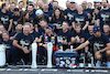 GP GIAPPONE, Max Verstappen (NLD) Red Bull Racing RB19 celebrates with the team  with Sergio Perez (MEX) Red Bull Racing RB19 e Christian Horner (GBR) Red Bull Racing Team Principal after winning the 2023 Constructors Championship.
24.09.2023. Formula 1 World Championship, Rd 17, Japanese Grand Prix, Suzuka, Japan, Gara Day.
- www.xpbimages.com, EMail: requests@xpbimages.com © Copyright: Batchelor / XPB Images