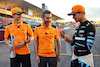 GP GIAPPONE, (L to R): Oscar Piastri (AUS) McLaren celebrates his third position with Andrea Stella (ITA) McLaren Team Principal e second placed team mate Lando Norris (GBR) McLaren.
24.09.2023. Formula 1 World Championship, Rd 17, Japanese Grand Prix, Suzuka, Japan, Gara Day.
- www.xpbimages.com, EMail: requests@xpbimages.com © Copyright: Batchelor / XPB Images