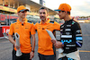 GP GIAPPONE, (L to R): Oscar Piastri (AUS) McLaren celebrates his third position with Andrea Stella (ITA) McLaren Team Principal e second placed team mate Lando Norris (GBR) McLaren.
24.09.2023. Formula 1 World Championship, Rd 17, Japanese Grand Prix, Suzuka, Japan, Gara Day.
- www.xpbimages.com, EMail: requests@xpbimages.com © Copyright: Batchelor / XPB Images