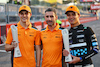 GP GIAPPONE, (L to R): Oscar Piastri (AUS) McLaren celebrates his third position with Andrea Stella (ITA) McLaren Team Principal e second placed team mate Lando Norris (GBR) McLaren.
24.09.2023. Formula 1 World Championship, Rd 17, Japanese Grand Prix, Suzuka, Japan, Gara Day.
- www.xpbimages.com, EMail: requests@xpbimages.com © Copyright: Batchelor / XPB Images