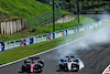GP GIAPPONE, (L to R): Valtteri Bottas (FIN) Alfa Romeo F1 Team C43 e Logan Sargeant (USA) Williams Racing FW45 battle for position.
24.09.2023. Formula 1 World Championship, Rd 17, Japanese Grand Prix, Suzuka, Japan, Gara Day.
 - www.xpbimages.com, EMail: requests@xpbimages.com © Copyright: Coates / XPB Images