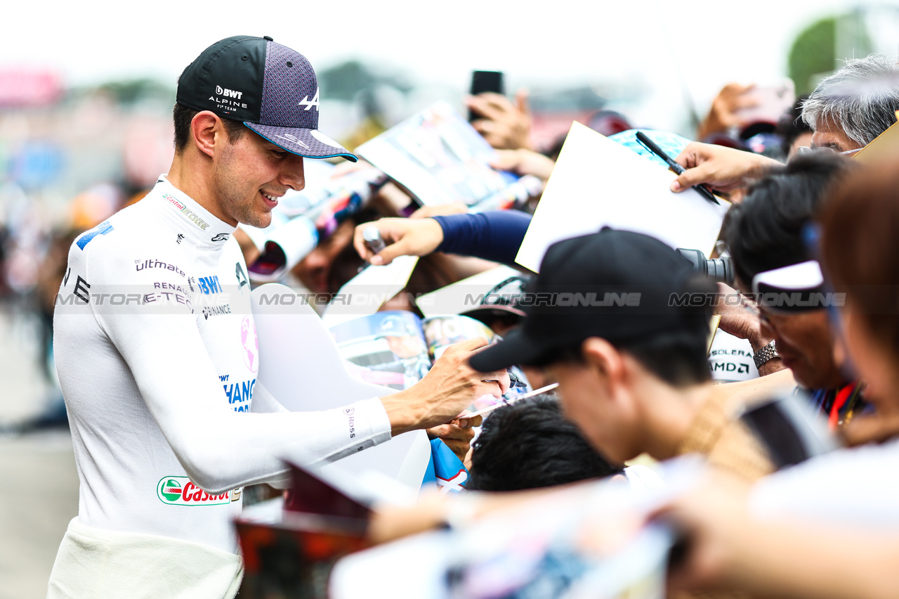 GP GIAPPONE, Esteban Ocon (FRA), Alpine F1 Team 
21.09.2023. Formula 1 World Championship, Rd 17, Japanese Grand Prix, Suzuka, Japan, Preparation Day.
- www.xpbimages.com, EMail: requests@xpbimages.com © Copyright: Charniaux / XPB Images