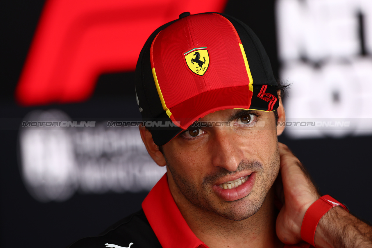 GP GIAPPONE, Carlos Sainz Jr (ESP) Ferrari.

21.09.2023. Formula 1 World Championship, Rd 17, Japanese Grand Prix, Suzuka, Japan, Preparation Day.

 - www.xpbimages.com, EMail: requests@xpbimages.com © Copyright: Coates / XPB Images