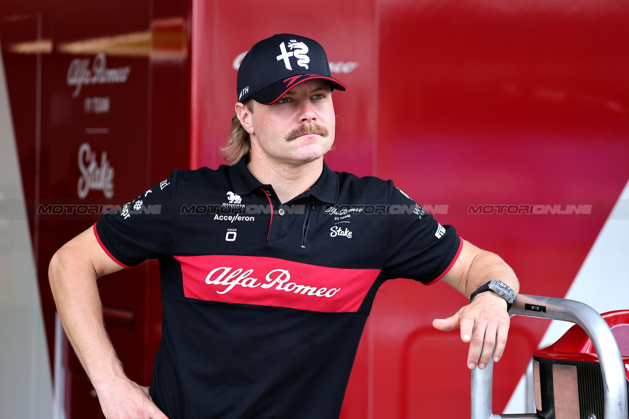 GP GIAPPONE, Valtteri Bottas (FIN) Alfa Romeo F1 Team.

21.09.2023. Formula 1 World Championship, Rd 17, Japanese Grand Prix, Suzuka, Japan, Preparation Day.

- www.xpbimages.com, EMail: requests@xpbimages.com © Copyright: Moy / XPB Images