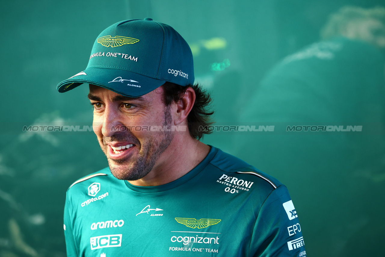 GP GIAPPONE, Fernando Alonso (ESP) Aston Martin F1 Team.

21.09.2023. Formula 1 World Championship, Rd 17, Japanese Grand Prix, Suzuka, Japan, Preparation Day.

 - www.xpbimages.com, EMail: requests@xpbimages.com © Copyright: Coates / XPB Images