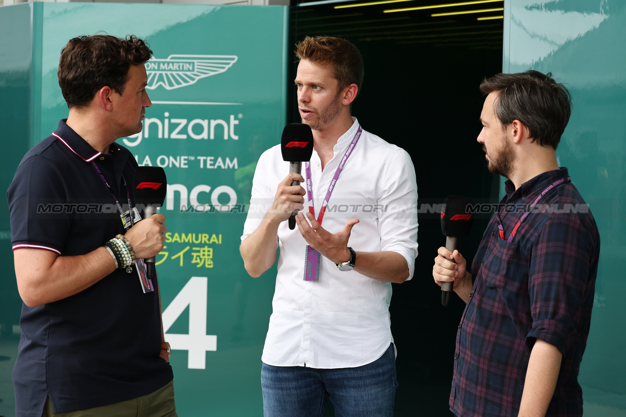 GP GIAPPONE, (L to R): Will Buxton (GBR) F1 Digital Presenter with Alex Brundle (GBR) F1 Digital Presenter e Alex Jacques (GBR) F1TV e Channel 4 Commentator.

21.09.2023. Formula 1 World Championship, Rd 17, Japanese Grand Prix, Suzuka, Japan, Preparation Day.

- www.xpbimages.com, EMail: requests@xpbimages.com © Copyright: Moy / XPB Images