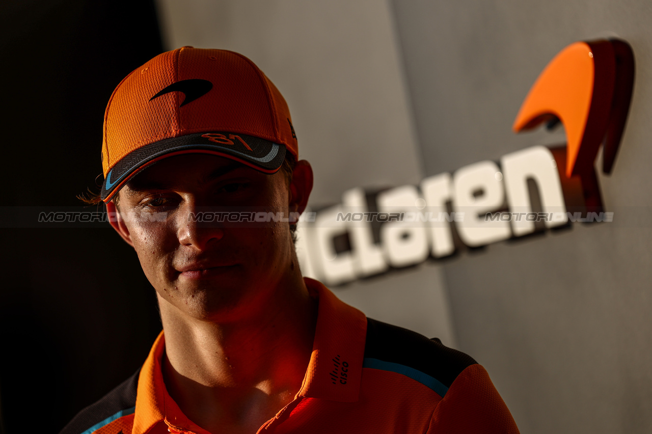 GP GIAPPONE, Oscar Piastri (AUS), McLaren 
21.09.2023. Formula 1 World Championship, Rd 17, Japanese Grand Prix, Suzuka, Japan, Preparation Day.
- www.xpbimages.com, EMail: requests@xpbimages.com © Copyright: Charniaux / XPB Images