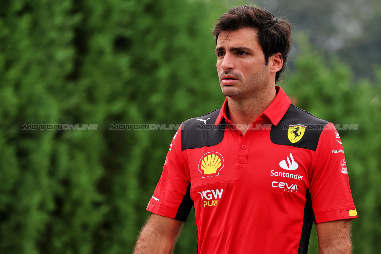 GP GIAPPONE, Carlos Sainz Jr (ESP) Ferrari.

21.09.2023. Formula 1 World Championship, Rd 17, Japanese Grand Prix, Suzuka, Japan, Preparation Day.

- www.xpbimages.com, EMail: requests@xpbimages.com © Copyright: Moy / XPB Images