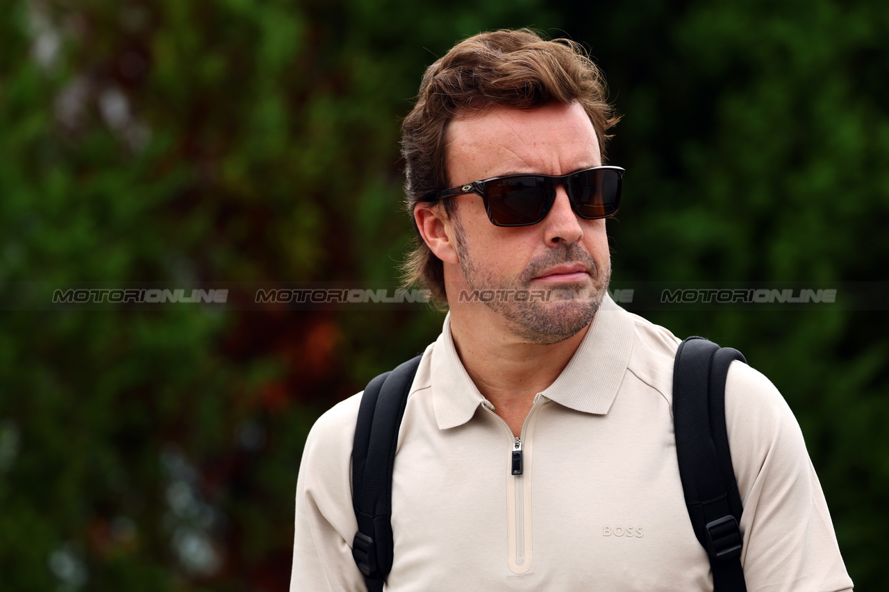 GP GIAPPONE, Fernando Alonso (ESP) Aston Martin F1 Team.

21.09.2023. Formula 1 World Championship, Rd 17, Japanese Grand Prix, Suzuka, Japan, Preparation Day.

- www.xpbimages.com, EMail: requests@xpbimages.com © Copyright: Batchelor / XPB Images