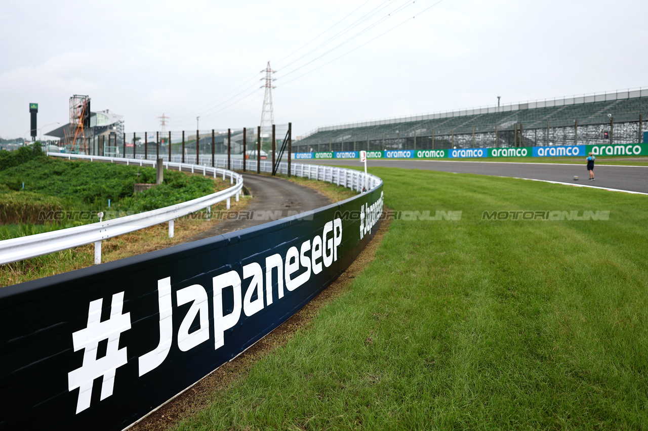 GP GIAPPONE, Track Atmosphere 
21.09.2023. Formula 1 World Championship, Rd 17, Japanese Grand Prix, Suzuka, Japan, Preparation Day.
- www.xpbimages.com, EMail: requests@xpbimages.com © Copyright: Charniaux / XPB Images