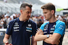 GP GIAPPONE, (L to R): Gaetan Jego, Williams Racing Gara Engineer with Logan Sargeant (USA) Williams Racing.
21.09.2023. Formula 1 World Championship, Rd 17, Japanese Grand Prix, Suzuka, Japan, Preparation Day.
- www.xpbimages.com, EMail: requests@xpbimages.com © Copyright: Batchelor / XPB Images