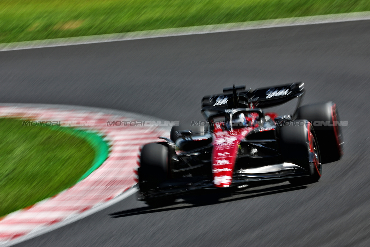 GP GIAPPONE, Valtteri Bottas (FIN) Alfa Romeo F1 Team C43.

23.09.2023. Formula 1 World Championship, Rd 17, Japanese Grand Prix, Suzuka, Japan, Qualifiche Day.

 - www.xpbimages.com, EMail: requests@xpbimages.com © Copyright: Coates / XPB Images