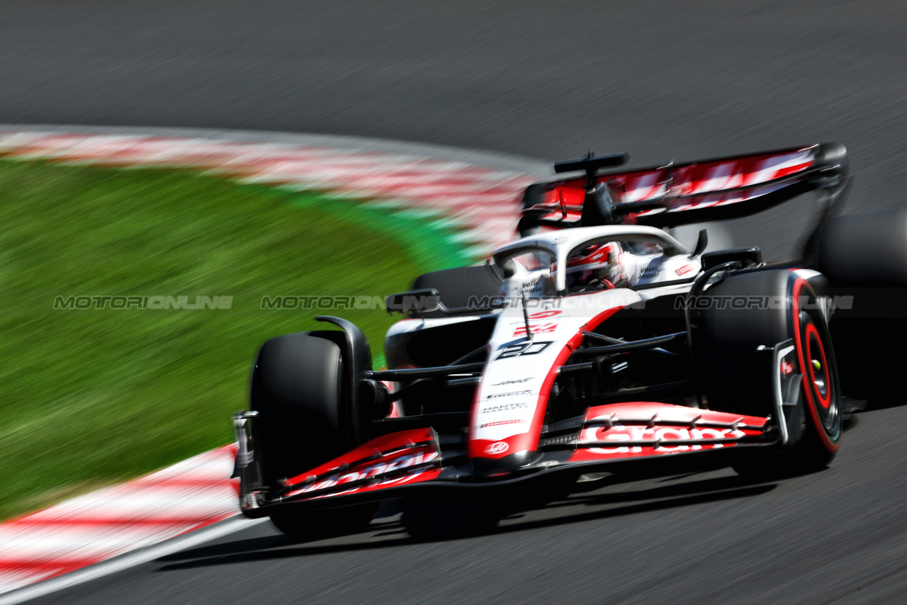 GP GIAPPONE, Kevin Magnussen (DEN) Haas VF-23.

23.09.2023. Formula 1 World Championship, Rd 17, Japanese Grand Prix, Suzuka, Japan, Qualifiche Day.

 - www.xpbimages.com, EMail: requests@xpbimages.com © Copyright: Coates / XPB Images