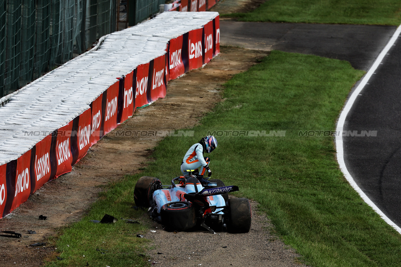 GP GIAPPONE, Logan Sargeant (USA) Williams Racing FW45 crashed in qualifying.

23.09.2023. Formula 1 World Championship, Rd 17, Japanese Grand Prix, Suzuka, Japan, Qualifiche Day.

- www.xpbimages.com, EMail: requests@xpbimages.com © Copyright: Moy / XPB Images