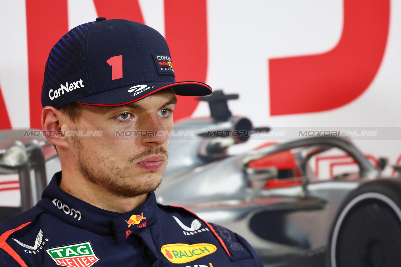 GP GIAPPONE, Max Verstappen (NLD) Red Bull Racing in the FIA Press Conference.

23.09.2023. Formula 1 World Championship, Rd 17, Japanese Grand Prix, Suzuka, Japan, Qualifiche Day.

- www.xpbimages.com, EMail: requests@xpbimages.com © Copyright: Batchelor / XPB Images