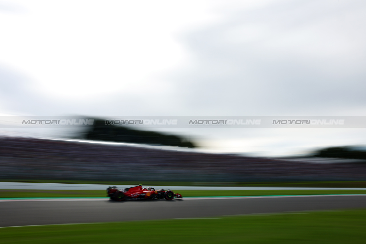 GP GIAPPONE, Carlos Sainz Jr (ESP) Ferrari SF-23.

23.09.2023. Formula 1 World Championship, Rd 17, Japanese Grand Prix, Suzuka, Japan, Qualifiche Day.

- www.xpbimages.com, EMail: requests@xpbimages.com © Copyright: Charniaux / XPB Images
