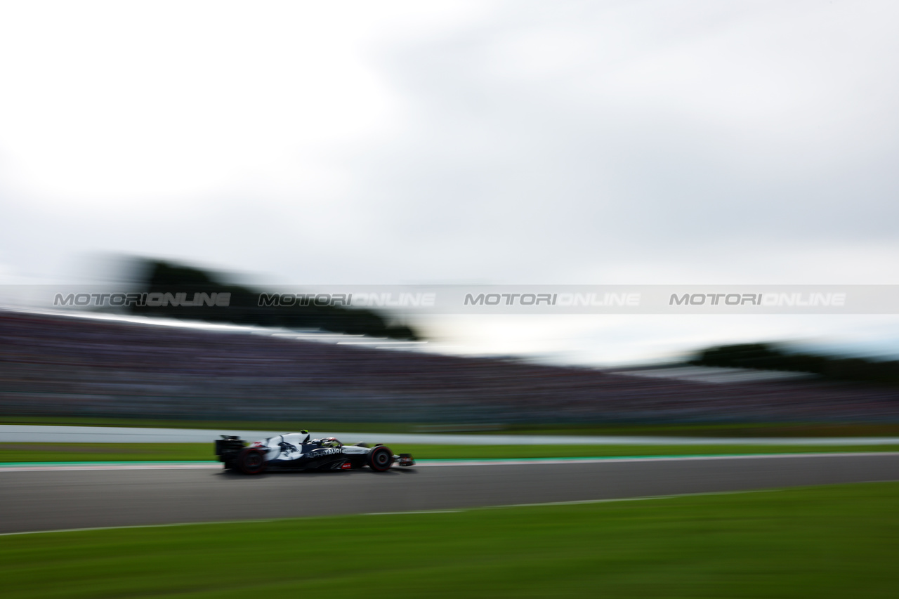 GP GIAPPONE, Yuki Tsunoda (JPN) AlphaTauri AT04.

23.09.2023. Formula 1 World Championship, Rd 17, Japanese Grand Prix, Suzuka, Japan, Qualifiche Day.

- www.xpbimages.com, EMail: requests@xpbimages.com © Copyright: Charniaux / XPB Images