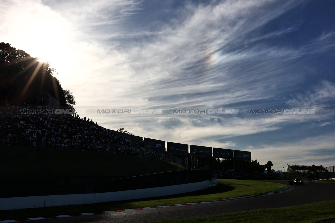 GP GIAPPONE, Lewis Hamilton (GBR) Mercedes AMG F1 W14.

23.09.2023. Formula 1 World Championship, Rd 17, Japanese Grand Prix, Suzuka, Japan, Qualifiche Day.

- www.xpbimages.com, EMail: requests@xpbimages.com © Copyright: Charniaux / XPB Images