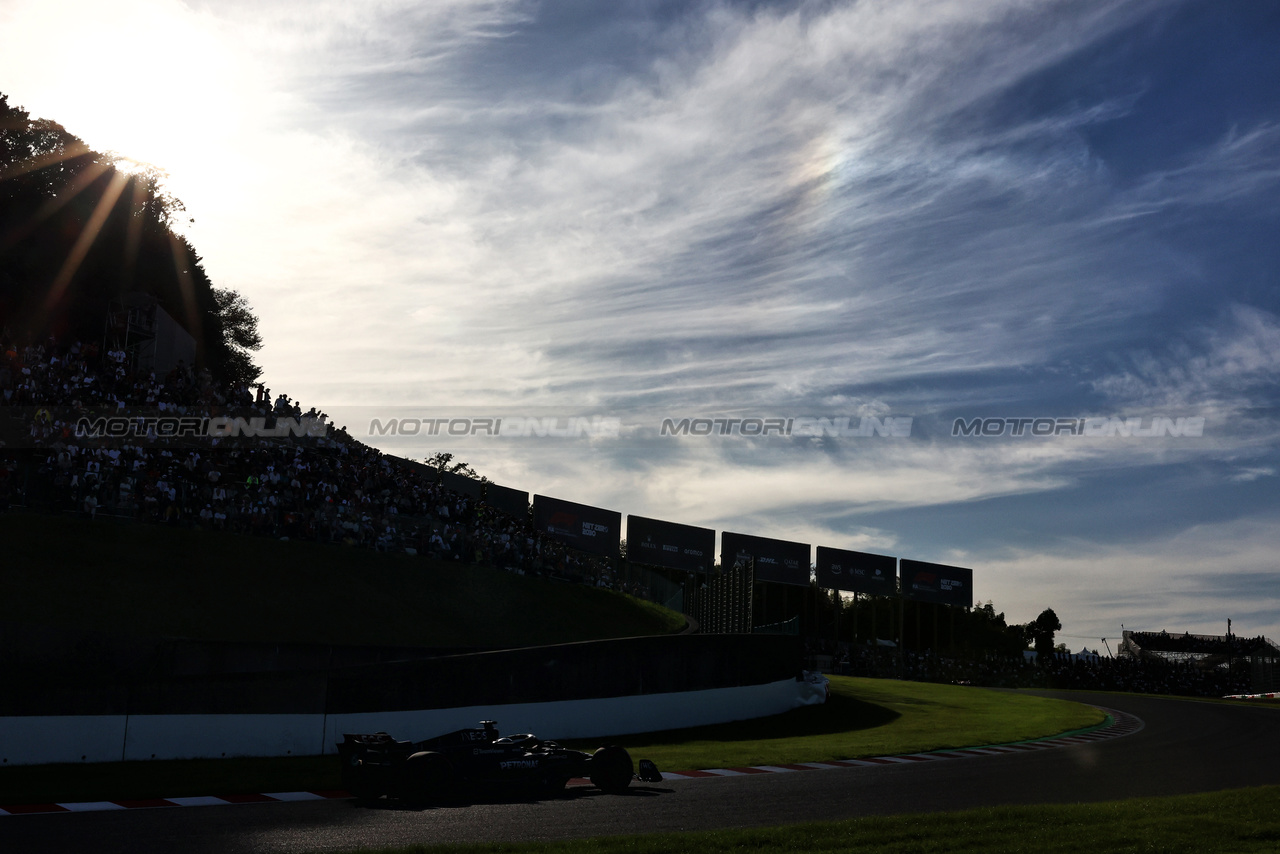 GP GIAPPONE, George Russell (GBR) Mercedes AMG F1 W14.

23.09.2023. Formula 1 World Championship, Rd 17, Japanese Grand Prix, Suzuka, Japan, Qualifiche Day.

- www.xpbimages.com, EMail: requests@xpbimages.com © Copyright: Charniaux / XPB Images