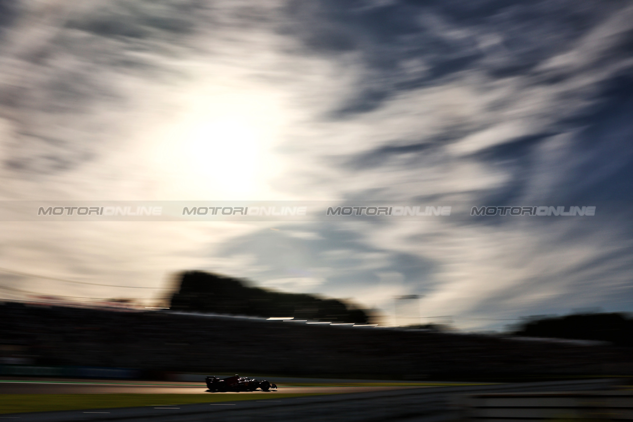 GP GIAPPONE, Charles Leclerc (MON) Ferrari SF-23.

23.09.2023. Formula 1 World Championship, Rd 17, Japanese Grand Prix, Suzuka, Japan, Qualifiche Day.

- www.xpbimages.com, EMail: requests@xpbimages.com © Copyright: Charniaux / XPB Images