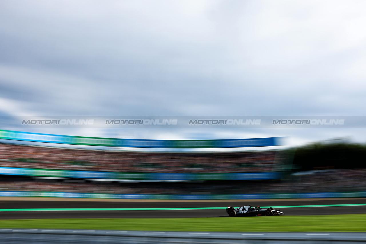 GP GIAPPONE, Liam Lawson (NZL) AlphaTauri AT04.

23.09.2023. Formula 1 World Championship, Rd 17, Japanese Grand Prix, Suzuka, Japan, Qualifiche Day.

- www.xpbimages.com, EMail: requests@xpbimages.com © Copyright: Charniaux / XPB Images