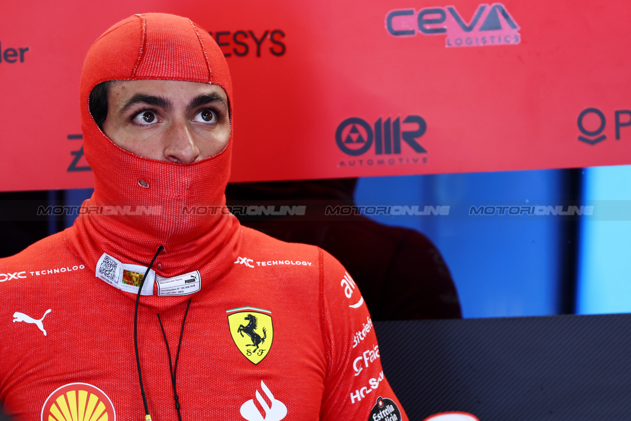 GP GIAPPONE, Carlos Sainz Jr (ESP) Ferrari.

23.09.2023. Formula 1 World Championship, Rd 17, Japanese Grand Prix, Suzuka, Japan, Qualifiche Day.

 - www.xpbimages.com, EMail: requests@xpbimages.com © Copyright: Coates / XPB Images