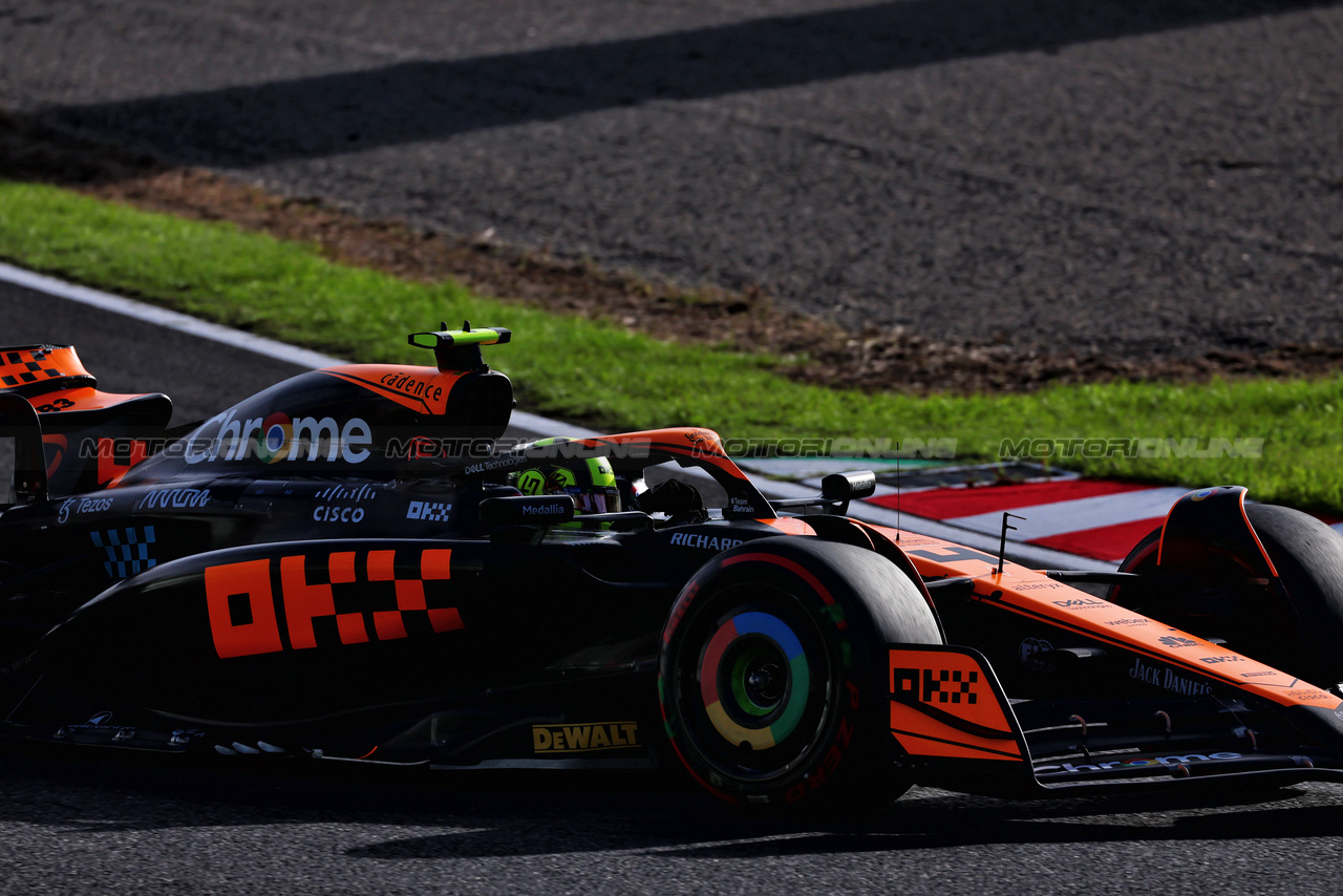 GP GIAPPONE, Lando Norris (GBR) McLaren MCL60.

23.09.2023. Formula 1 World Championship, Rd 17, Japanese Grand Prix, Suzuka, Japan, Qualifiche Day.

 - www.xpbimages.com, EMail: requests@xpbimages.com © Copyright: Coates / XPB Images