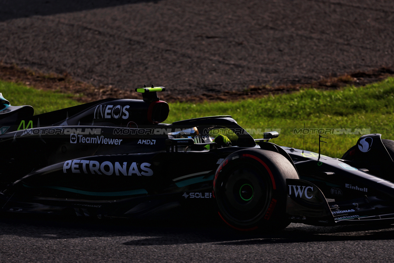 GP GIAPPONE, Lewis Hamilton (GBR) Mercedes AMG F1 W14.

23.09.2023. Formula 1 World Championship, Rd 17, Japanese Grand Prix, Suzuka, Japan, Qualifiche Day.

 - www.xpbimages.com, EMail: requests@xpbimages.com © Copyright: Coates / XPB Images