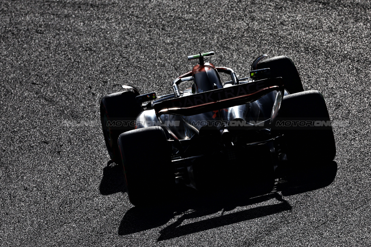 GP GIAPPONE, Lando Norris (GBR) McLaren MCL60.

23.09.2023. Formula 1 World Championship, Rd 17, Japanese Grand Prix, Suzuka, Japan, Qualifiche Day.

 - www.xpbimages.com, EMail: requests@xpbimages.com © Copyright: Coates / XPB Images