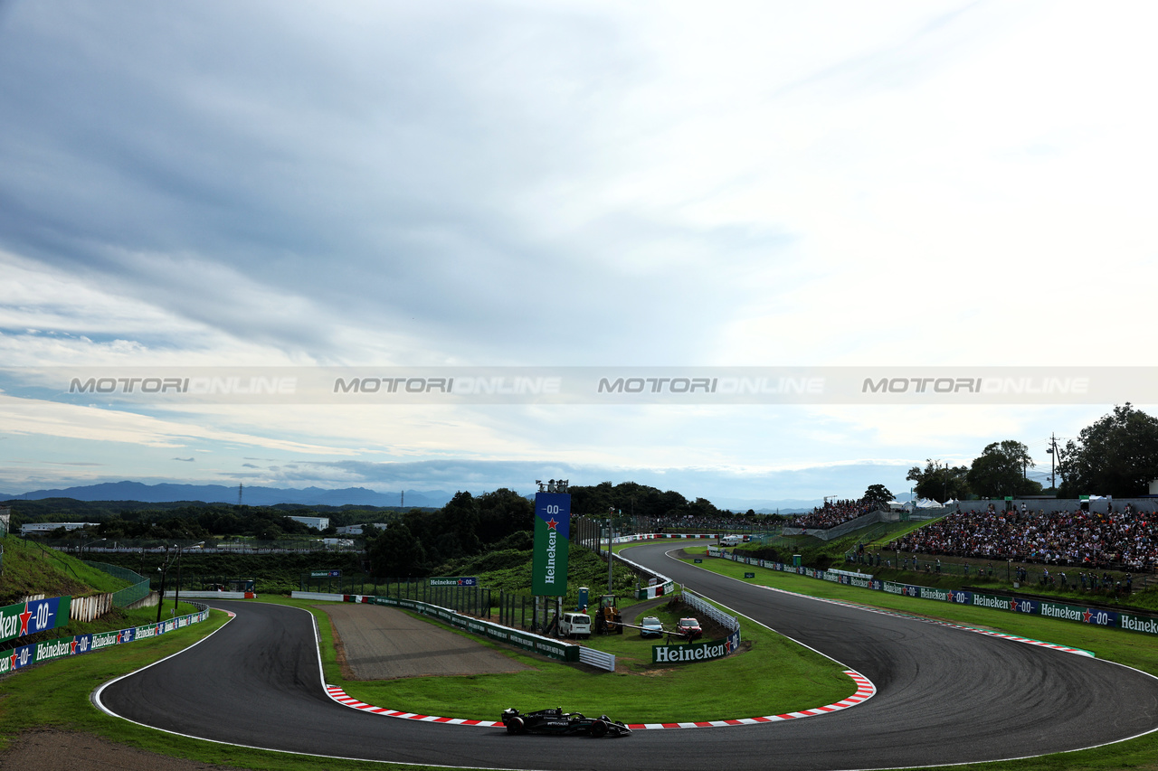 GP GIAPPONE, Lewis Hamilton (GBR) Mercedes AMG F1 W14.

23.09.2023. Formula 1 World Championship, Rd 17, Japanese Grand Prix, Suzuka, Japan, Qualifiche Day.

 - www.xpbimages.com, EMail: requests@xpbimages.com © Copyright: Coates / XPB Images