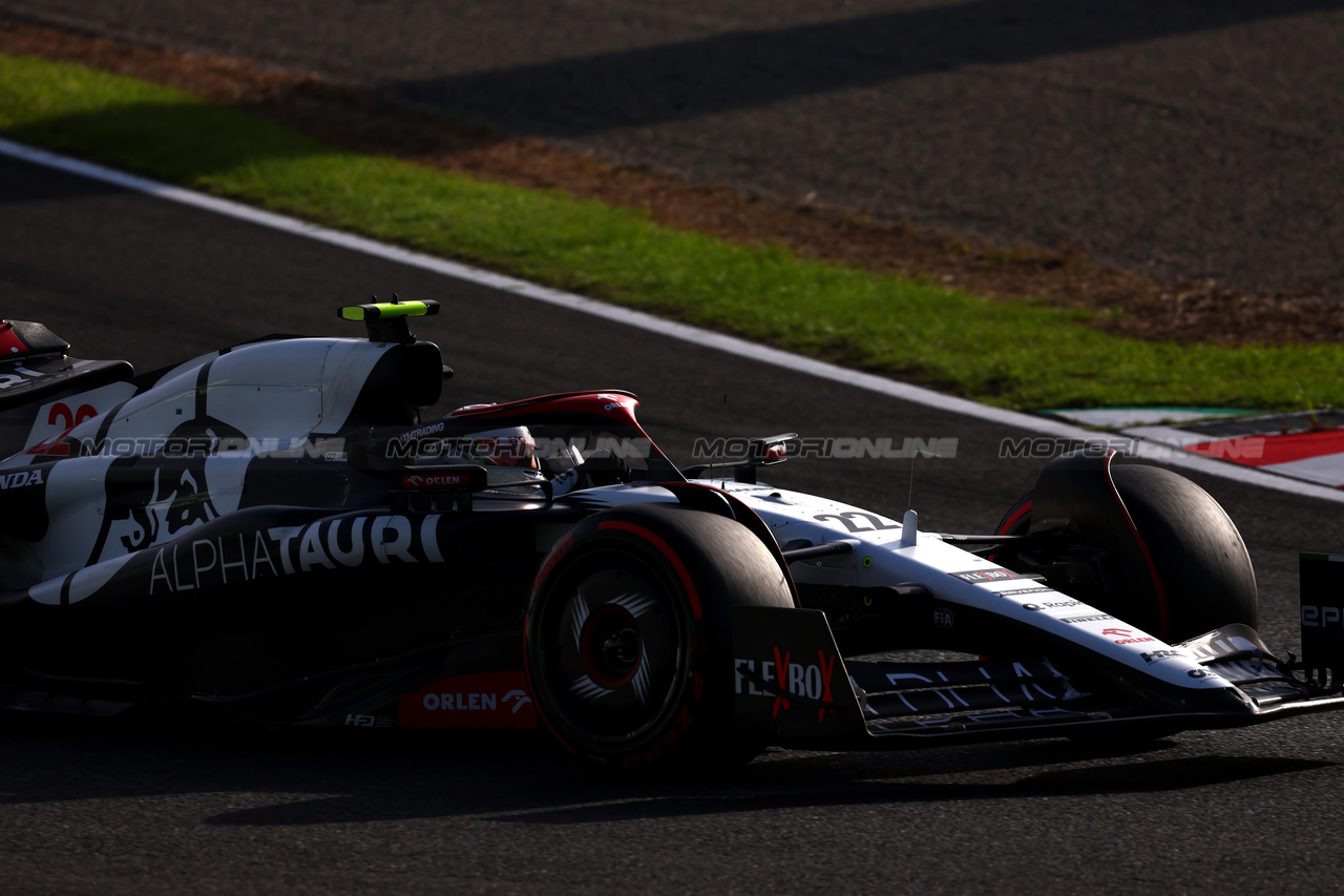GP GIAPPONE, Yuki Tsunoda (JPN) AlphaTauri AT04.

23.09.2023. Formula 1 World Championship, Rd 17, Japanese Grand Prix, Suzuka, Japan, Qualifiche Day.

 - www.xpbimages.com, EMail: requests@xpbimages.com © Copyright: Coates / XPB Images