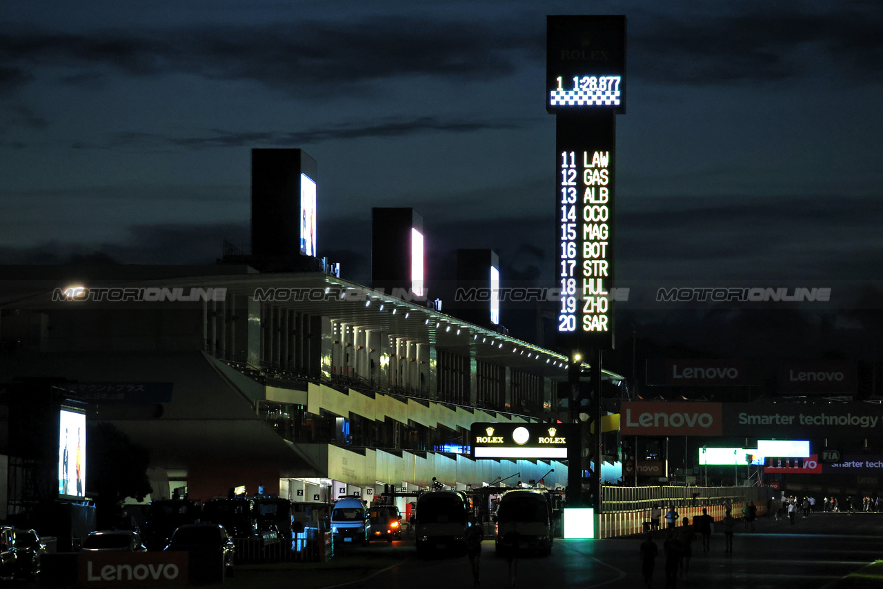 GP GIAPPONE, Circuit Atmosfera - partenza / finish straight at night.

23.09.2023. Formula 1 World Championship, Rd 17, Japanese Grand Prix, Suzuka, Japan, Qualifiche Day.

- www.xpbimages.com, EMail: requests@xpbimages.com © Copyright: Moy / XPB Images