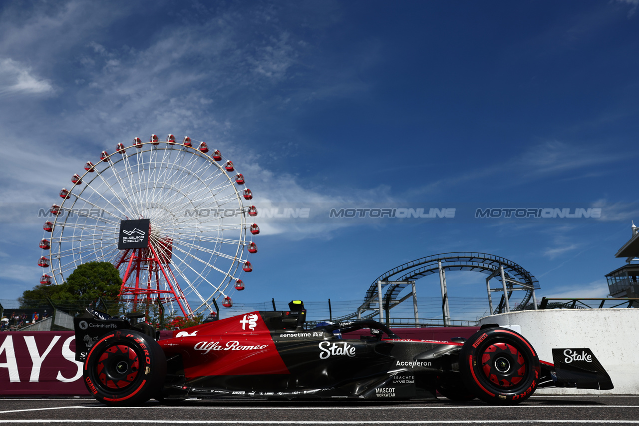 GP GIAPPONE, Zhou Guanyu (CHN) Alfa Romeo F1 Team C43.

23.09.2023. Formula 1 World Championship, Rd 17, Japanese Grand Prix, Suzuka, Japan, Qualifiche Day.

- www.xpbimages.com, EMail: requests@xpbimages.com © Copyright: Batchelor / XPB Images