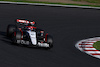GP GIAPPONE, Liam Lawson (NZL) AlphaTauri AT04.
23.09.2023. Formula 1 World Championship, Rd 17, Japanese Grand Prix, Suzuka, Japan, Qualifiche Day.
 - www.xpbimages.com, EMail: requests@xpbimages.com © Copyright: Coates / XPB Images