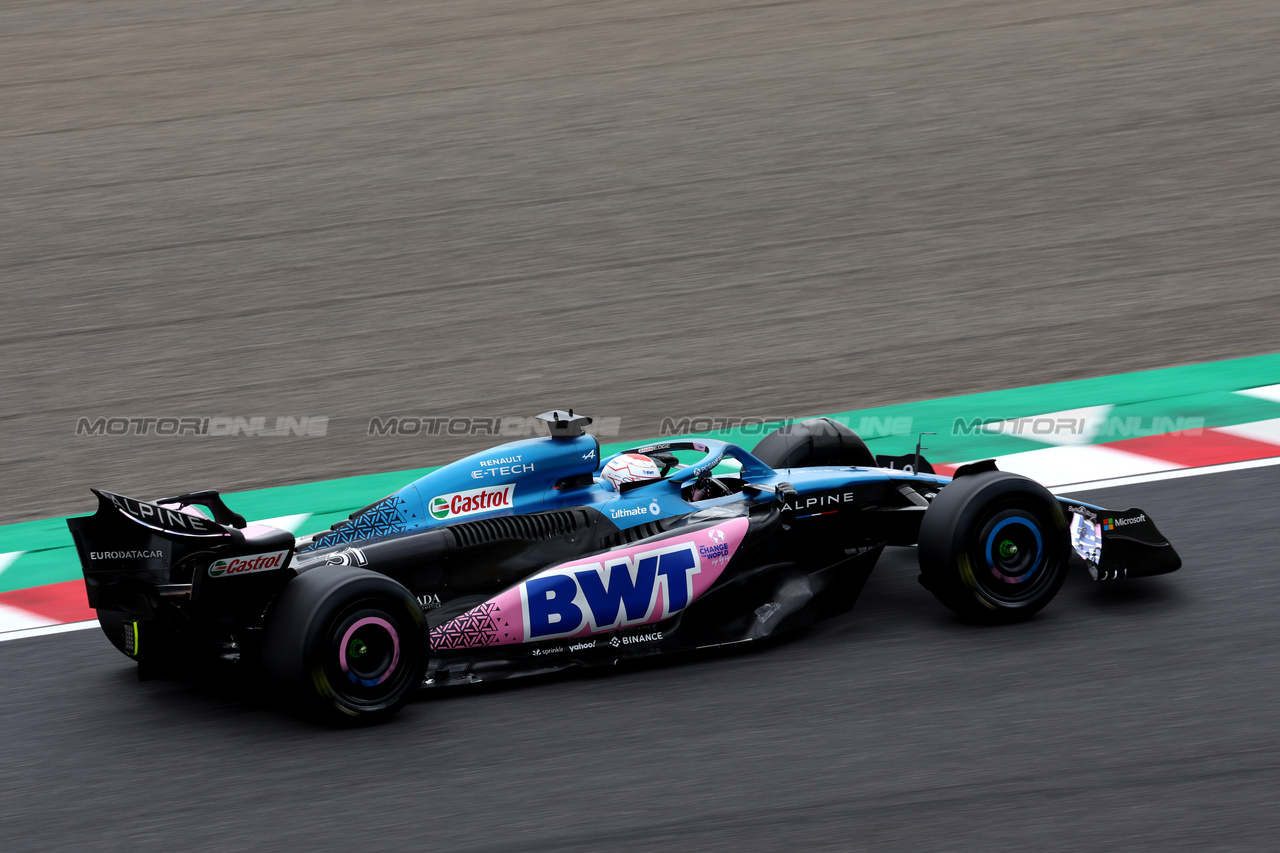 GP GIAPPONE, Esteban Ocon (FRA) Alpine F1 Team A523.

22.09.2023. Formula 1 World Championship, Rd 17, Japanese Grand Prix, Suzuka, Japan, Practice Day.

- www.xpbimages.com, EMail: requests@xpbimages.com © Copyright: Moy / XPB Images