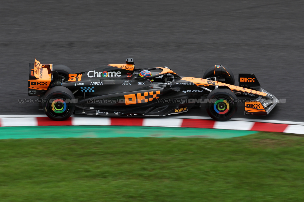 GP GIAPPONE, Oscar Piastri (AUS) McLaren MCL60.

22.09.2023. Formula 1 World Championship, Rd 17, Japanese Grand Prix, Suzuka, Japan, Practice Day.

- www.xpbimages.com, EMail: requests@xpbimages.com © Copyright: Moy / XPB Images